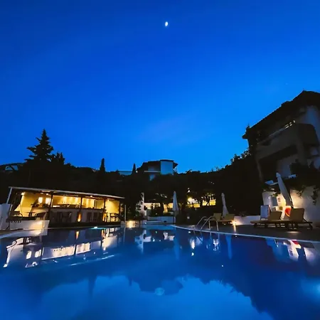 Lily's Megali Ammos (Skiathos)